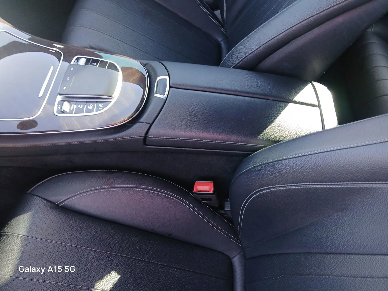 Used 2021 Mercedes-Benz E 350 Sedan w/ Premium Package image 5