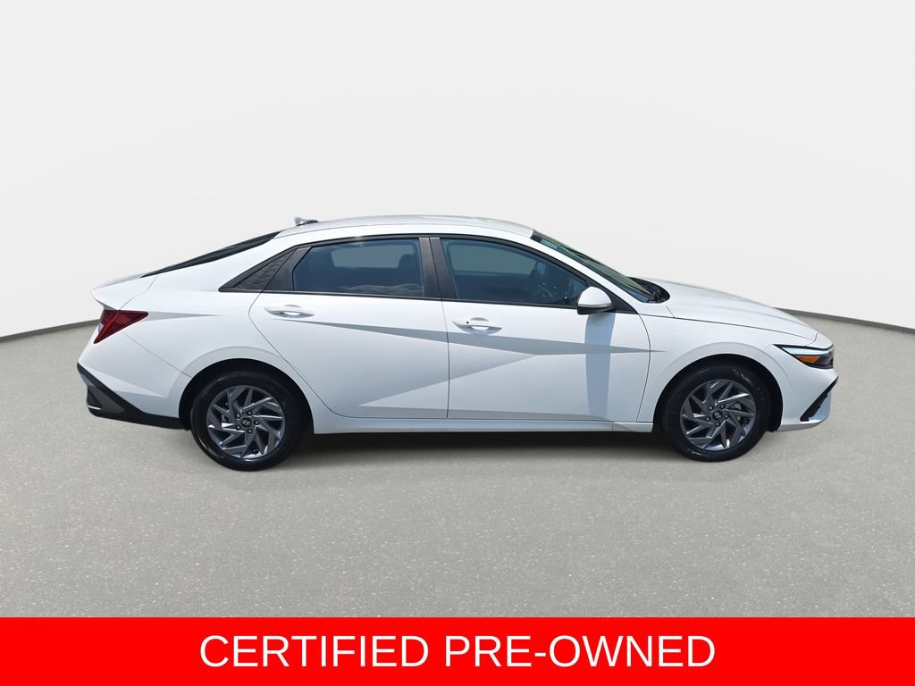 Certified 2025 Hyundai Elantra Hybrid FWD image 4