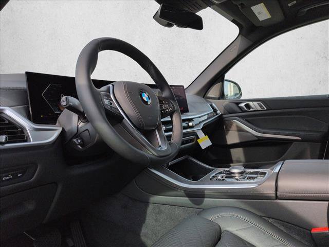 Used 2026 BMW X5 xDrive40i w/ Climate Comfort Package AWD/4WD image 3