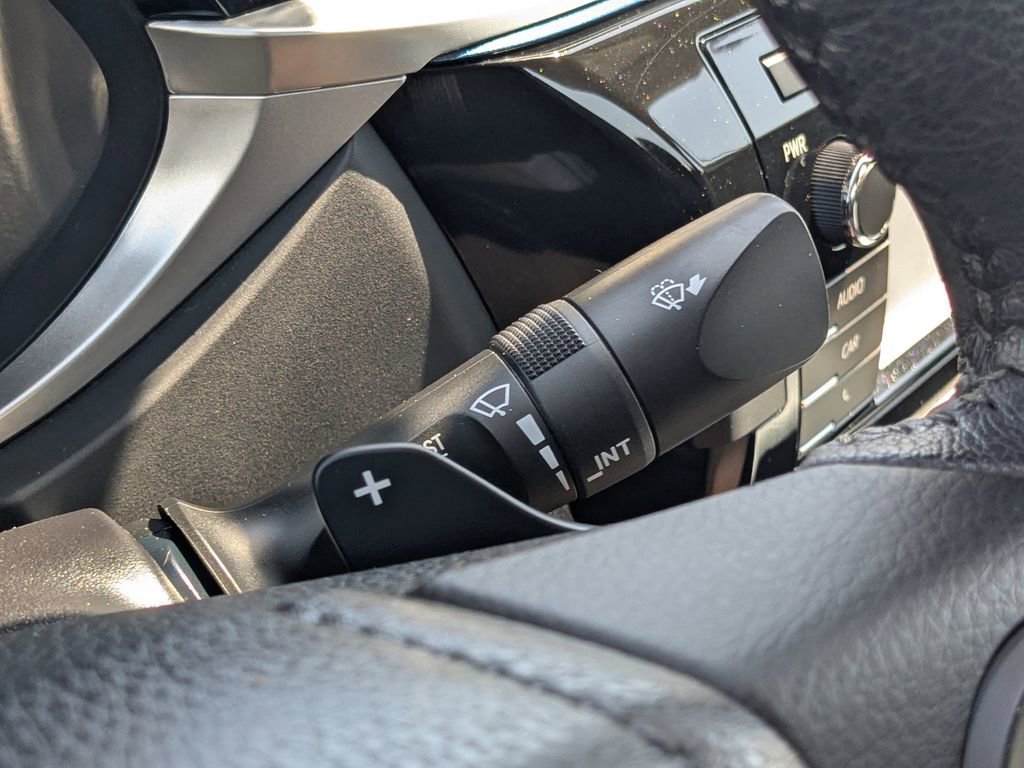 Used 2015 Toyota Corolla S image 25