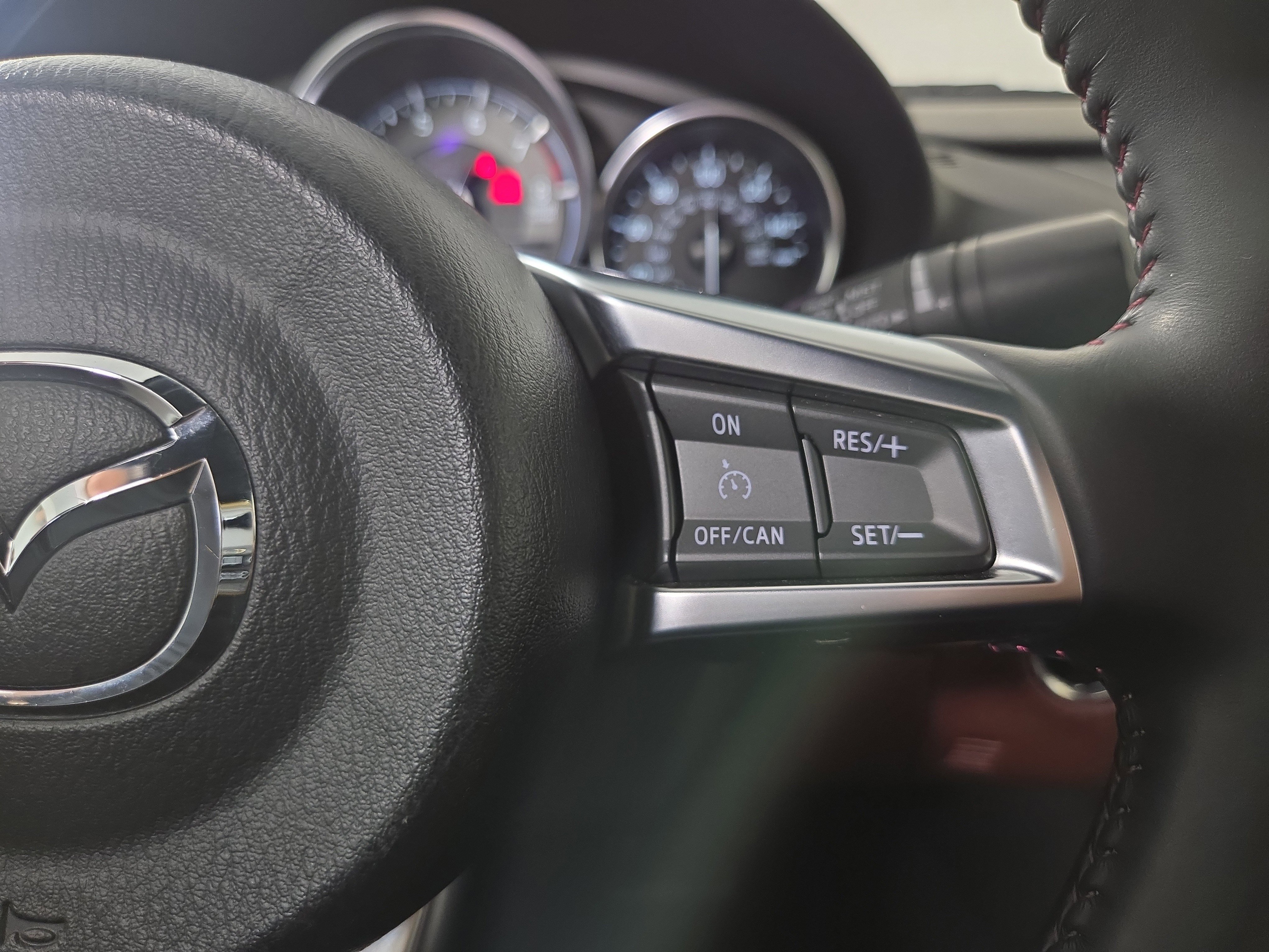 Used 2019 MAZDA MX-5 Miata RF Grand Touring RWD image 15