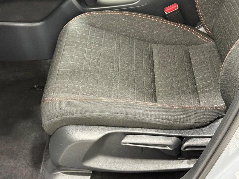 Used 2025 Honda HR-V Sport image 19