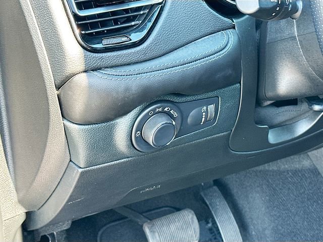 Used 2024 Dodge Durango SXT image 10