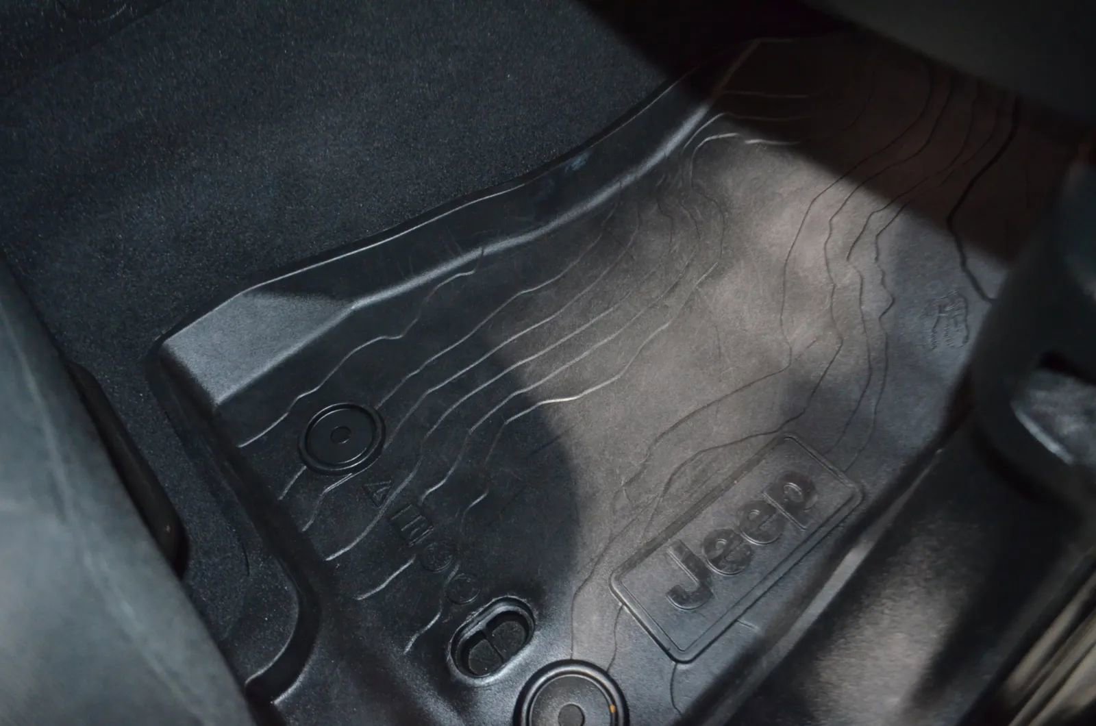 Used 2020 Jeep Wrangler Sport image 22