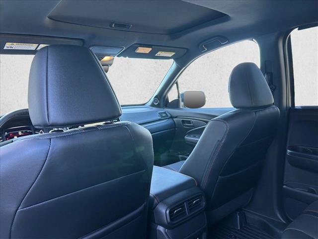 Used 2025 Honda Passport TrailSport image 21