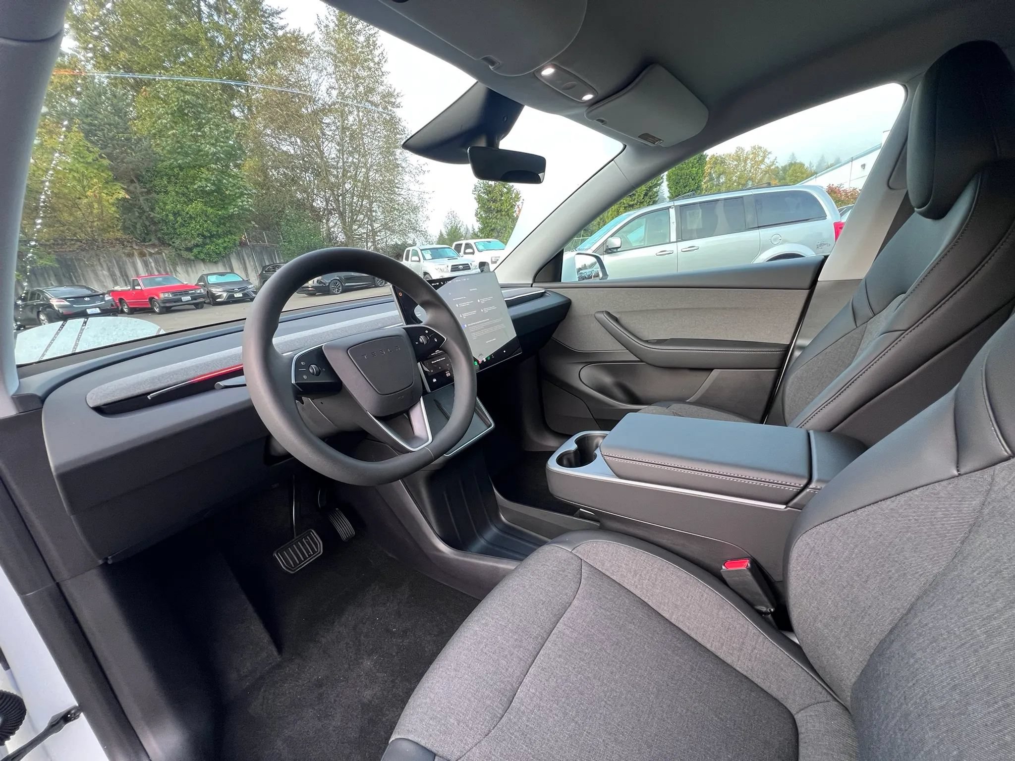 Used 2026 Tesla Model Y AWD image 15
