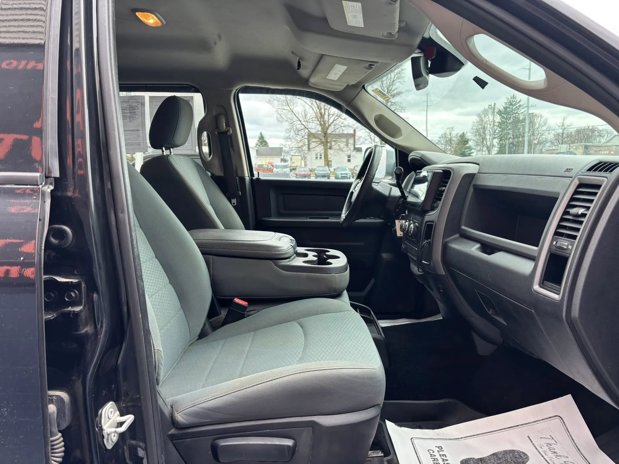 Used 2018 RAM 3500 Tradesman w/ Chrome Appearance Group image 17