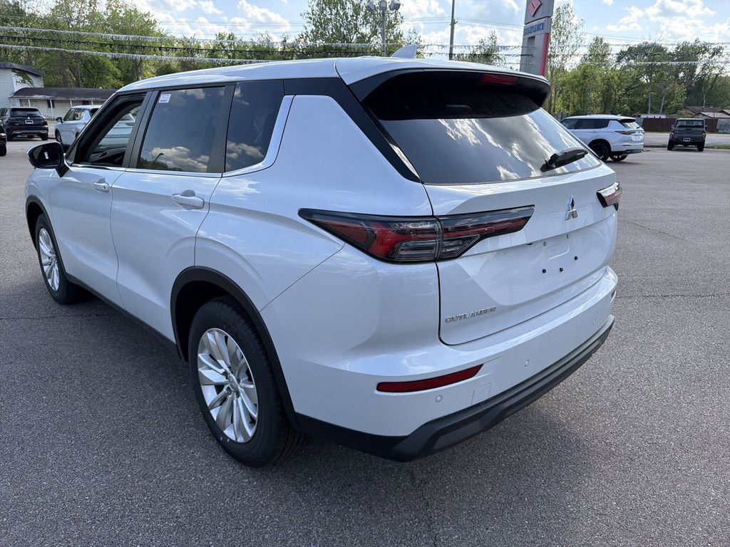 New 2026 Mitsubishi Outlander ES AWD/4WD image 6
