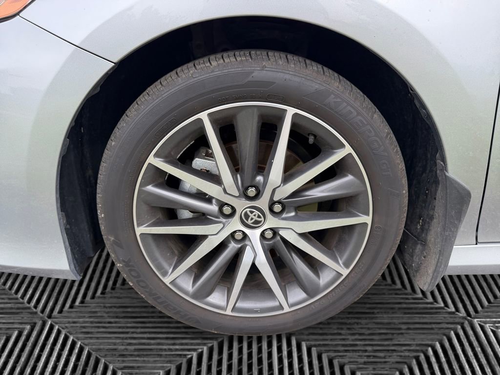 Used 2024 Toyota Camry XLE w/ Cold Weather Package FWD image 15