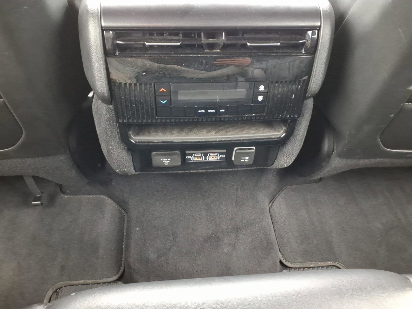 Used 2023 Jeep Wagoneer 2WD image 20