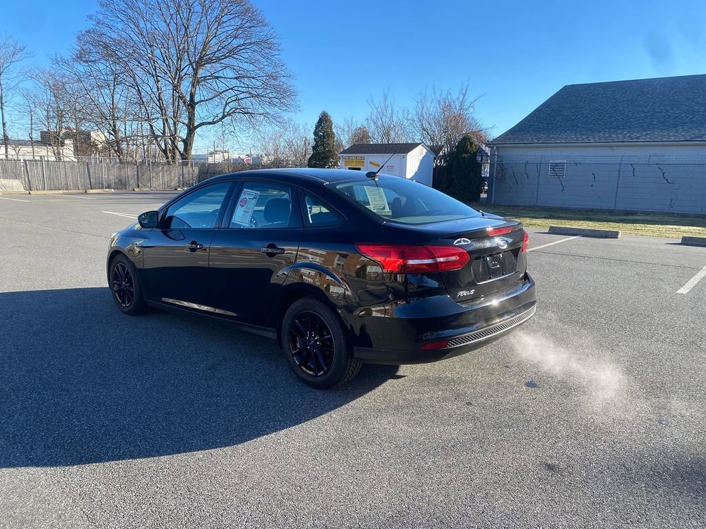 Used 2018 Ford Focus SE image 8