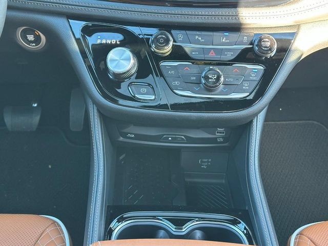 New 2026 Chrysler Pacifica Pinnacle FWD image 12