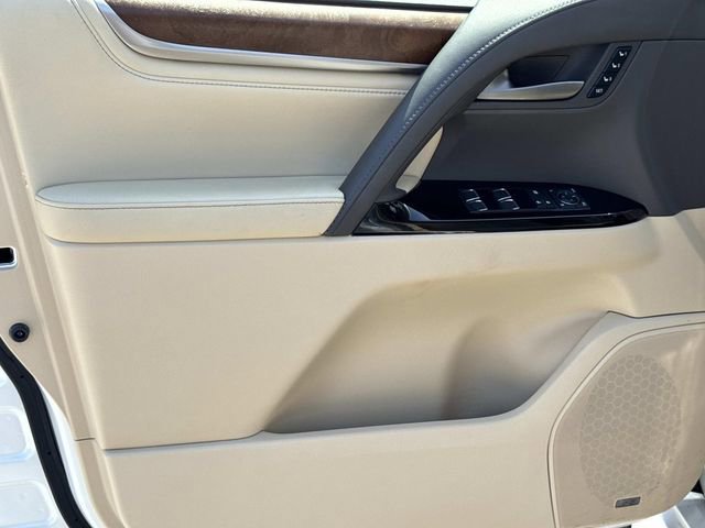 Certified 2020 Lexus LX 570 4WD w/ Luxury Package image 17