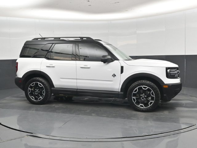 Used 2025 Ford Bronco Sport Outer Banks w/ Outer Banks Tech Package+ AWD/4WD image 34