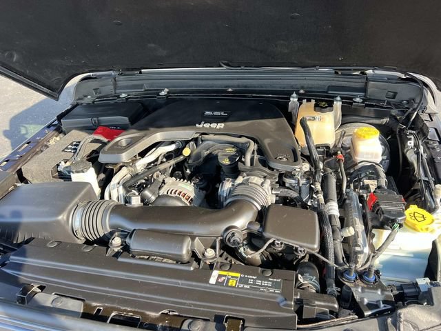 Used 2019 Jeep Wrangler Unlimited Sport S AWD/4WD image 12