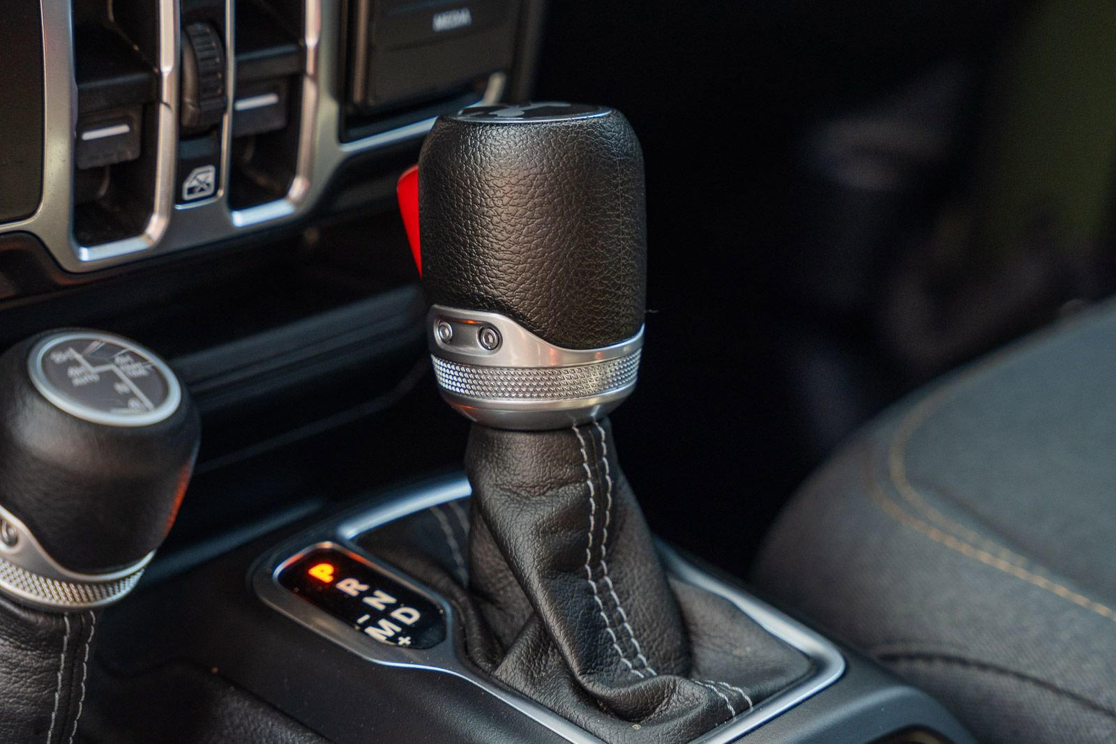 Used 2024 Jeep Wrangler Unlimited w/ Convenience Group image 31