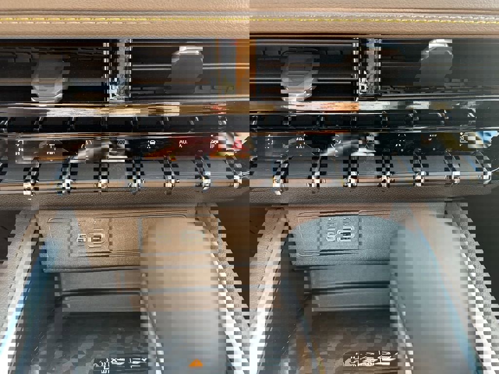 New 2026 Chevrolet Colorado ZR2 w/ Technology Package image 15