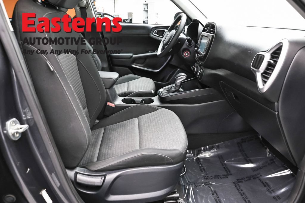 Used 2021 Kia Soul S FWD image 24