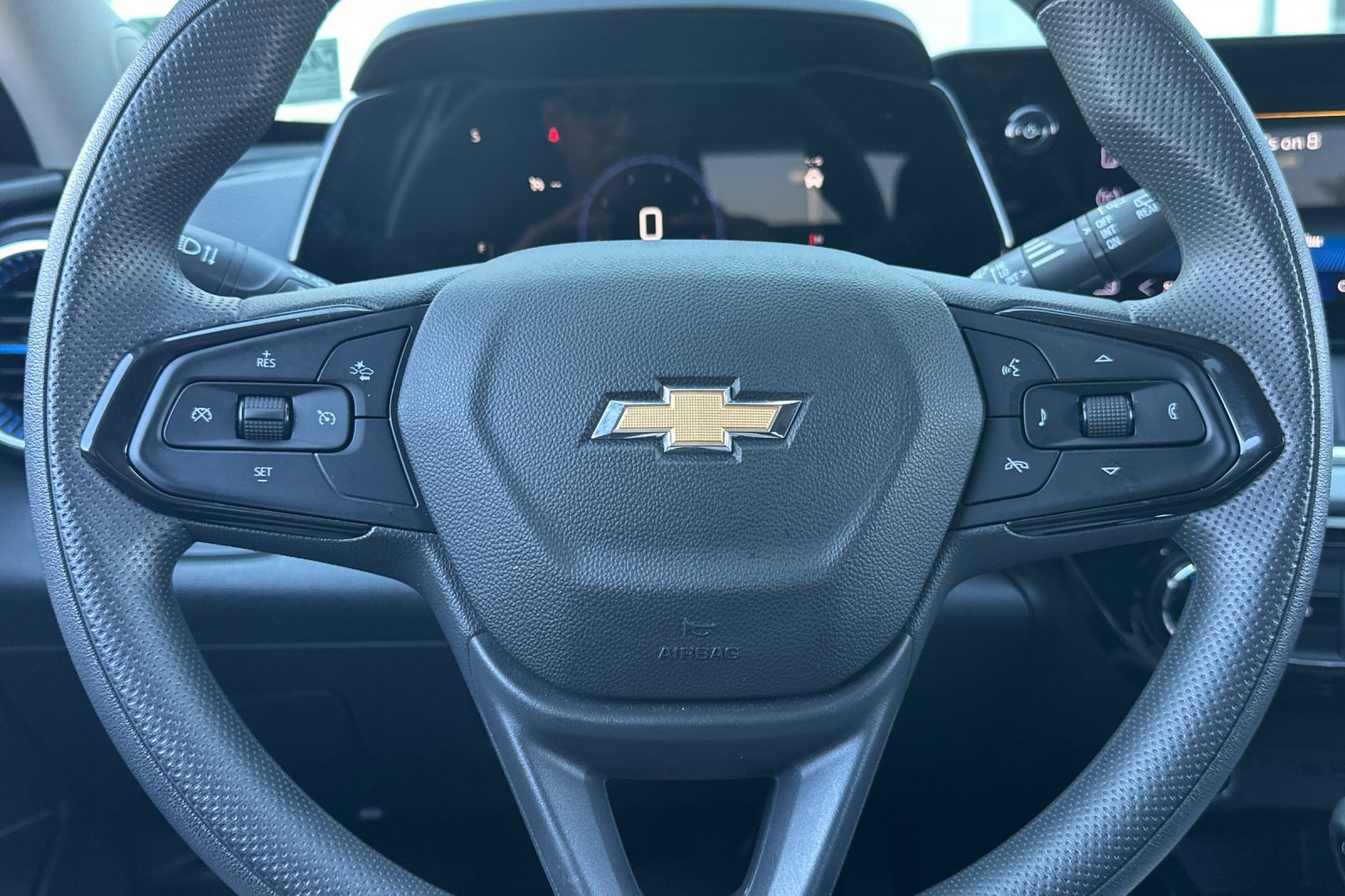 Used 2024 Chevrolet Trax LT image 34