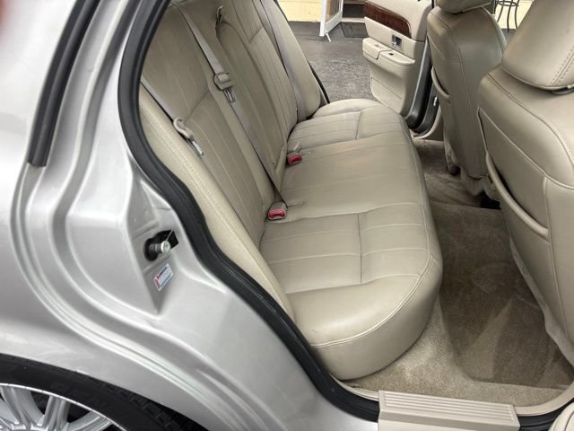 Used 2010 Mercury Grand Marquis LS RWD image 17