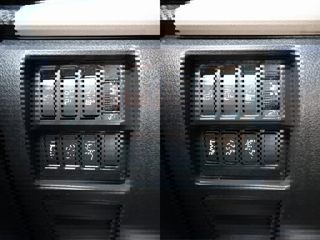 Used 2023 Subaru Forester Limited image 33