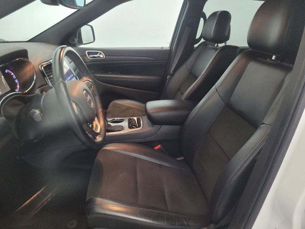 Used 2019 Jeep Grand Cherokee Altitude image 17