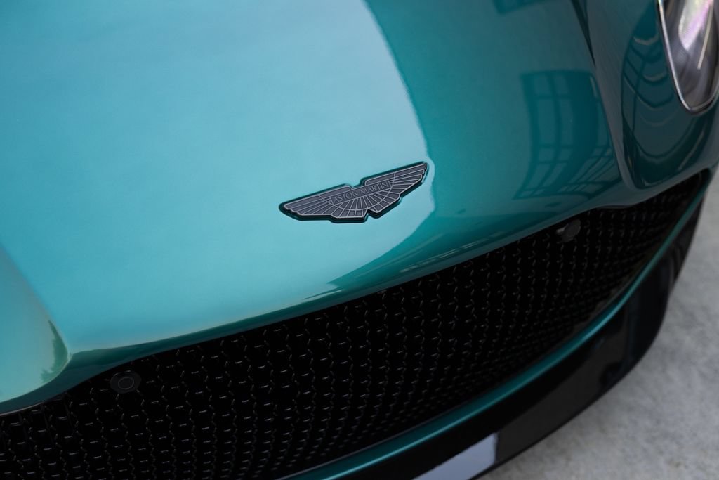 Used 2023 Aston Martin DBS Superleggera Volante RWD image 12