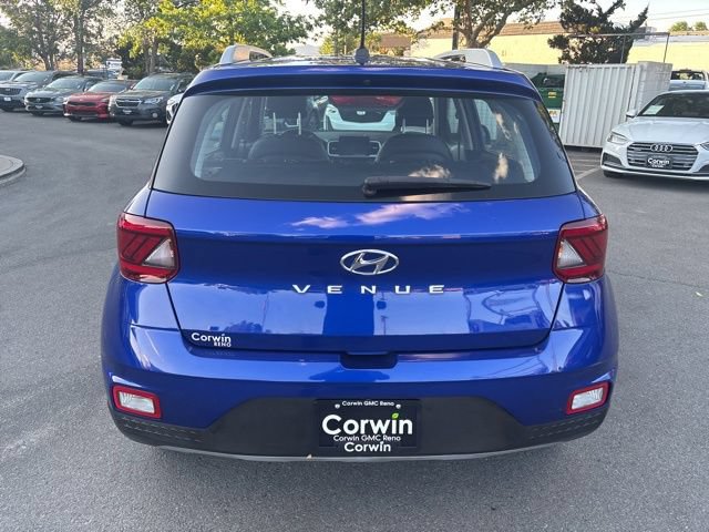 Used 2023 Hyundai Venue Limited w/ Cargo Package FWD image 7