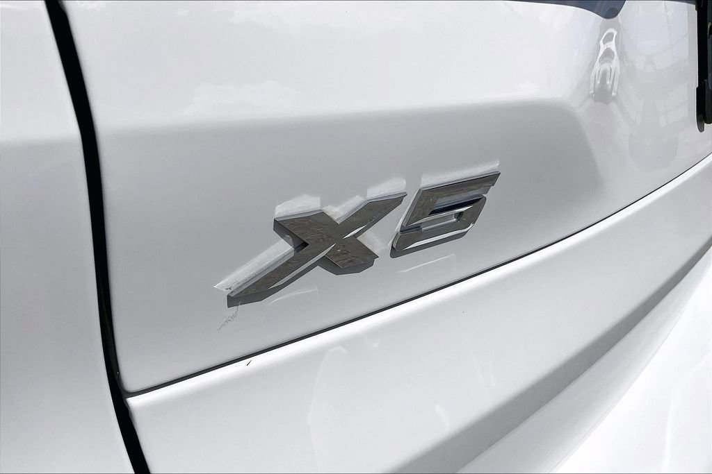 Used 2023 BMW X5 sDrive40i w/ M Sport Package image 21