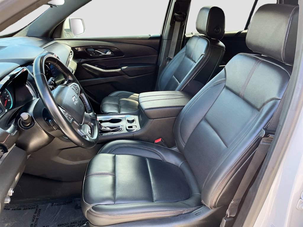 Used 2023 Chevrolet Traverse RS image 22