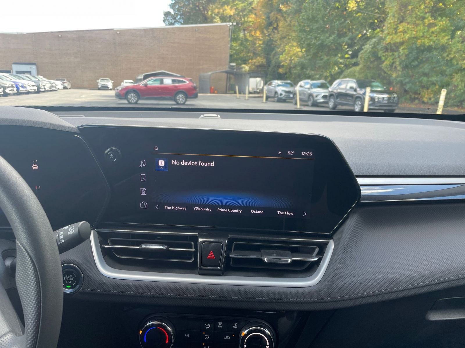 Used 2025 Chevrolet TrailBlazer LT image 18