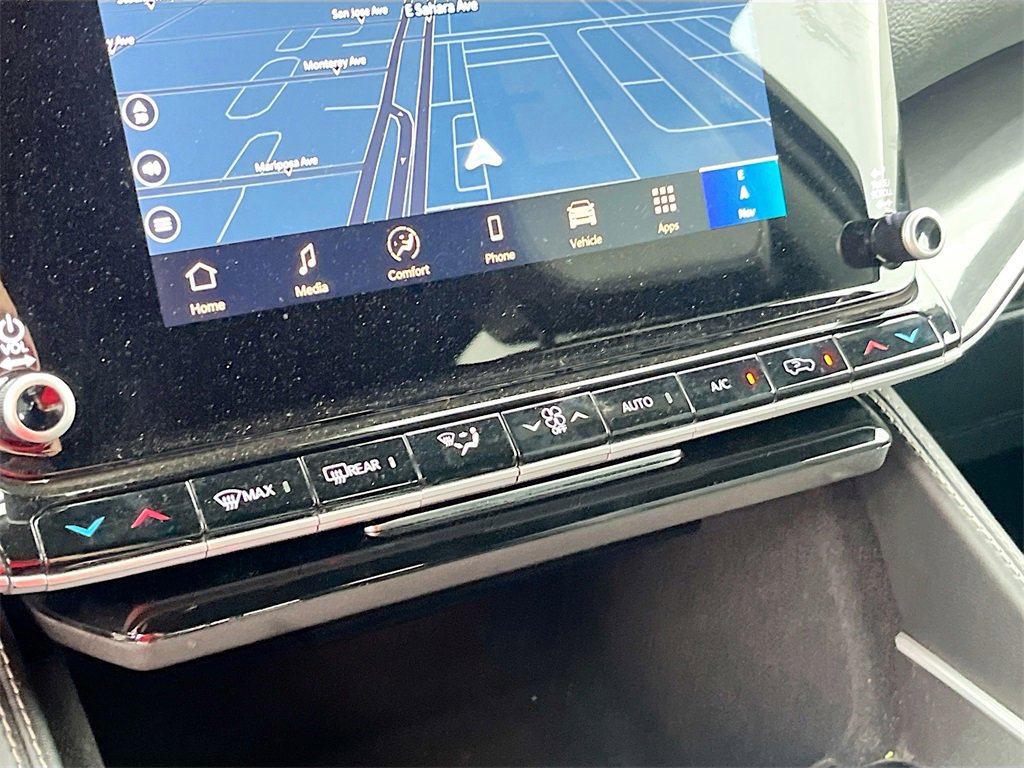 Used 2024 Jeep Wagoneer 4WD image 16