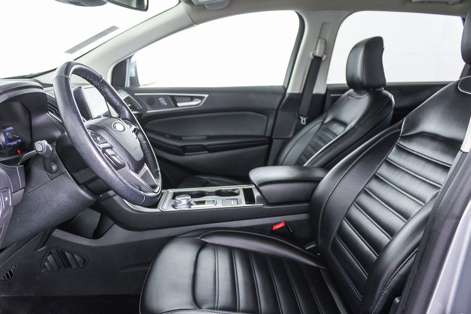 Used 2022 Ford Edge SEL image 18