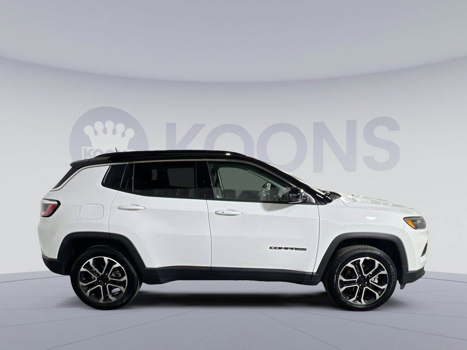 Used 2022 Jeep Compass Limited image 8