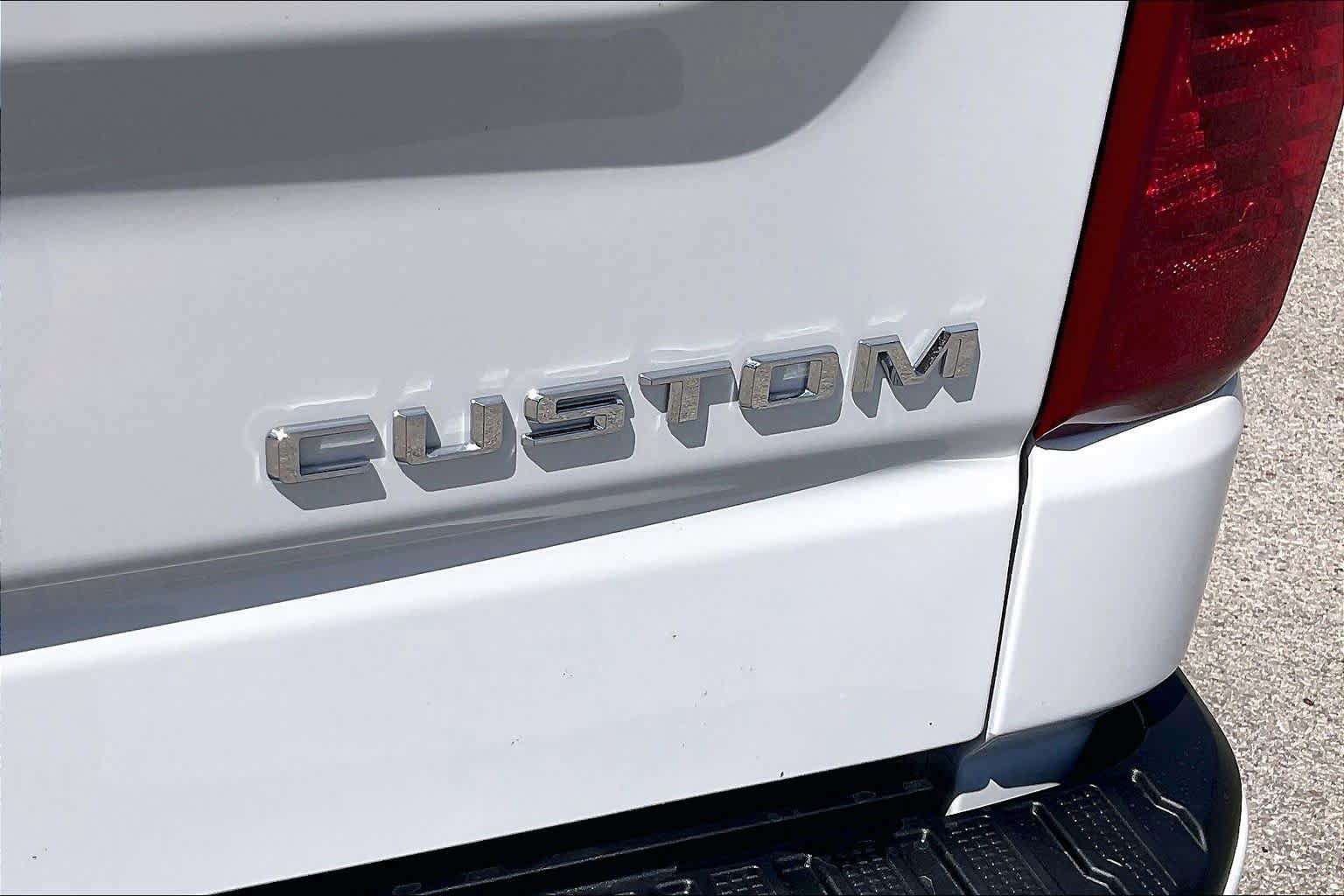 New 2026 Chevrolet Silverado 1500 Custom RWD image 15