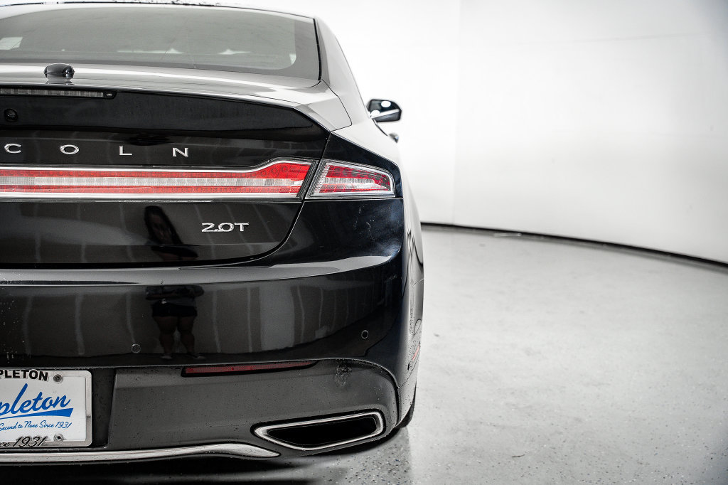 Used 2020 Lincoln MKZ Reserve w/ Elements Package FWD image 13