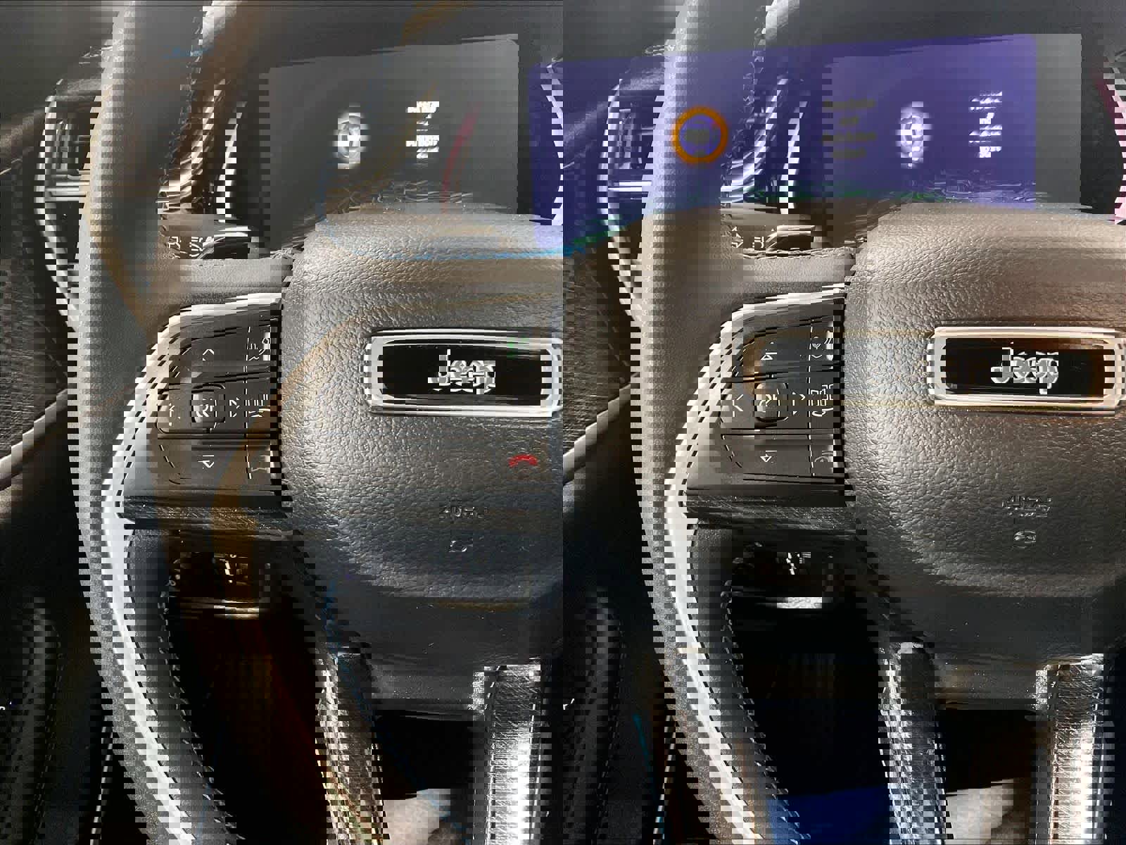 Used 2023 Jeep Grand Cherokee Trailhawk w/ Advanced Protech Group II image 22