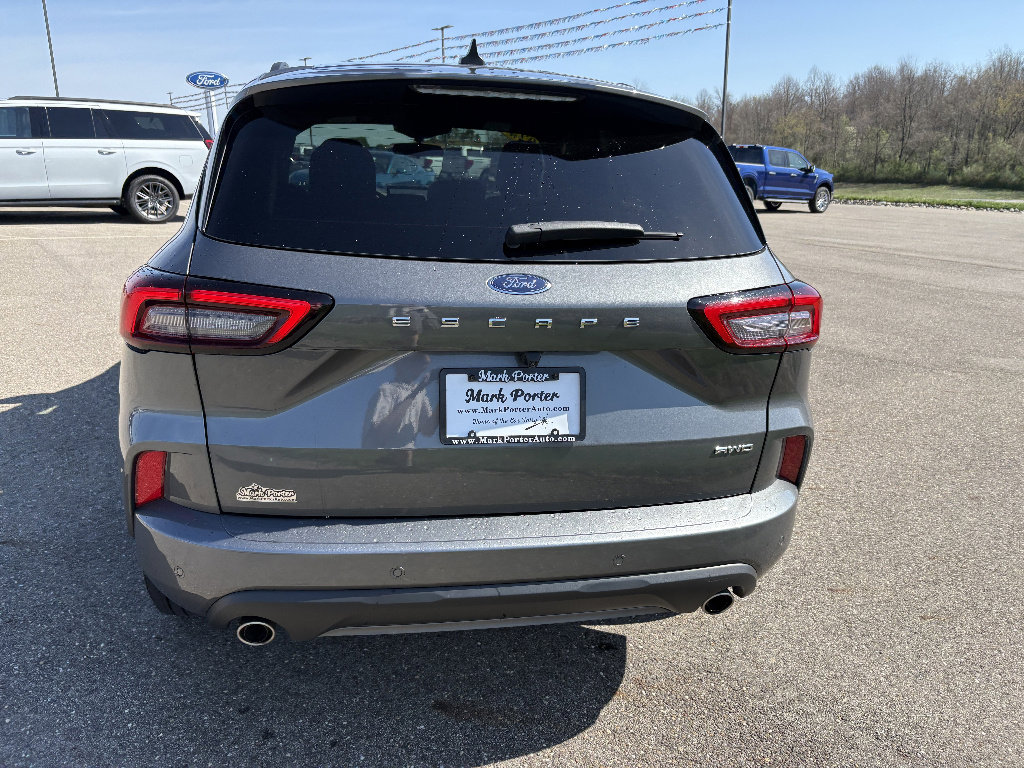 Used 2024 Ford Escape ST-Line w/ Tech Pack #1 image 4