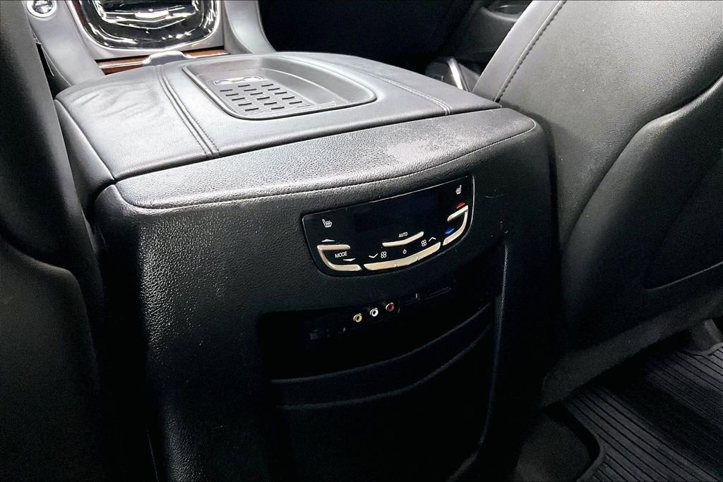 Used 2016 Cadillac Escalade Premium image 10