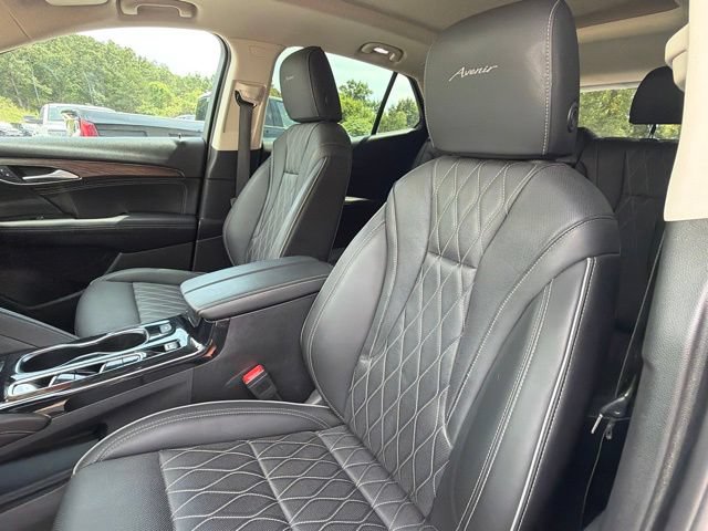 Used 2023 Buick Envision Avenir AWD/4WD image 20