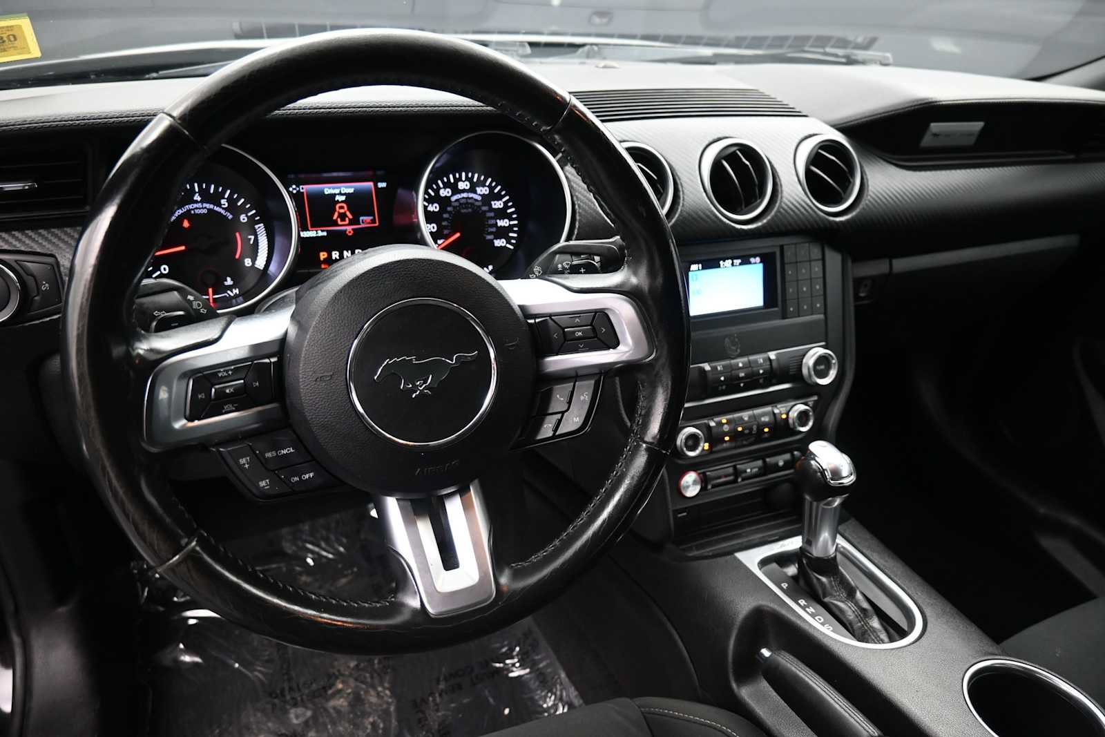 Used 2019 Ford Mustang Convertible RWD image 20