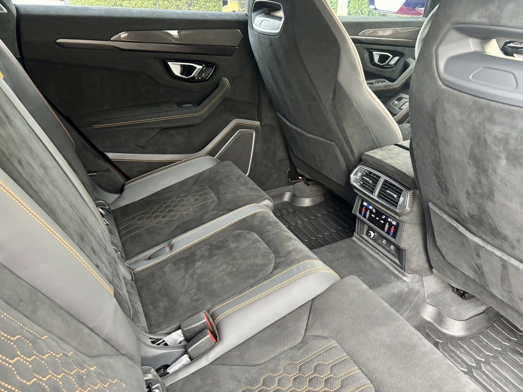 Used 2023 Lamborghini Urus Performante image 28