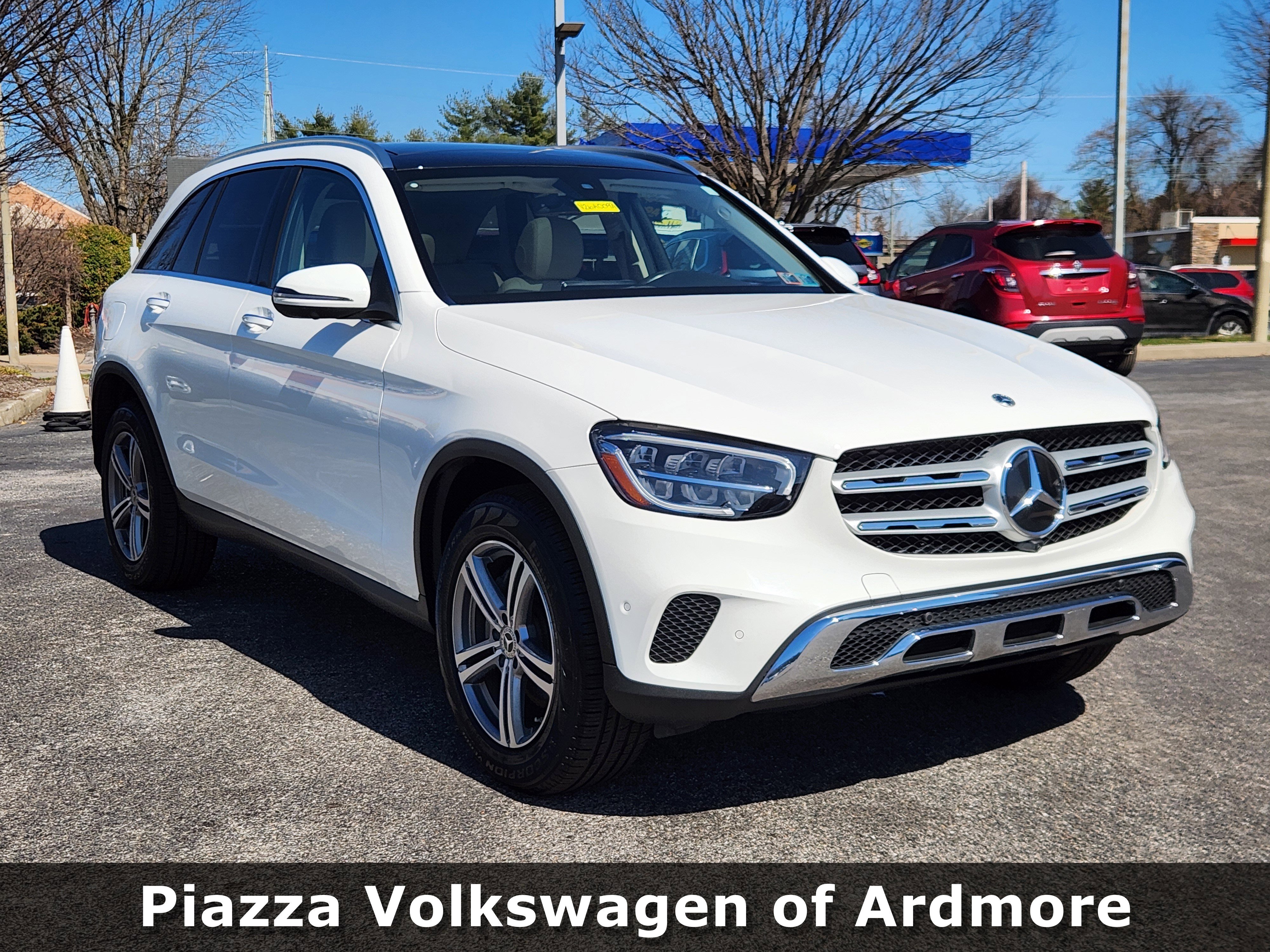 Used 2021 Mercedes-Benz GLC 300 4MATIC image 1