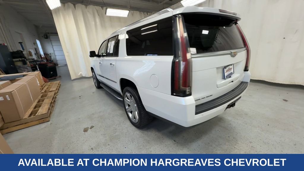 Used 2016 Cadillac Escalade ESV Luxury image 8