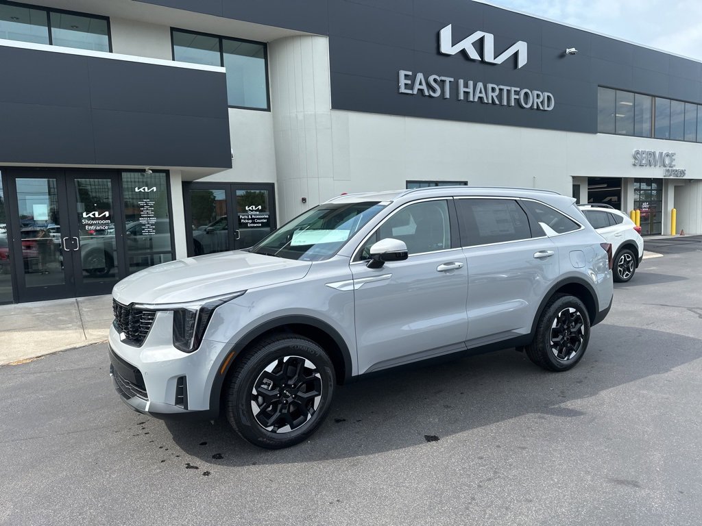 New 2025 Kia Sorento S