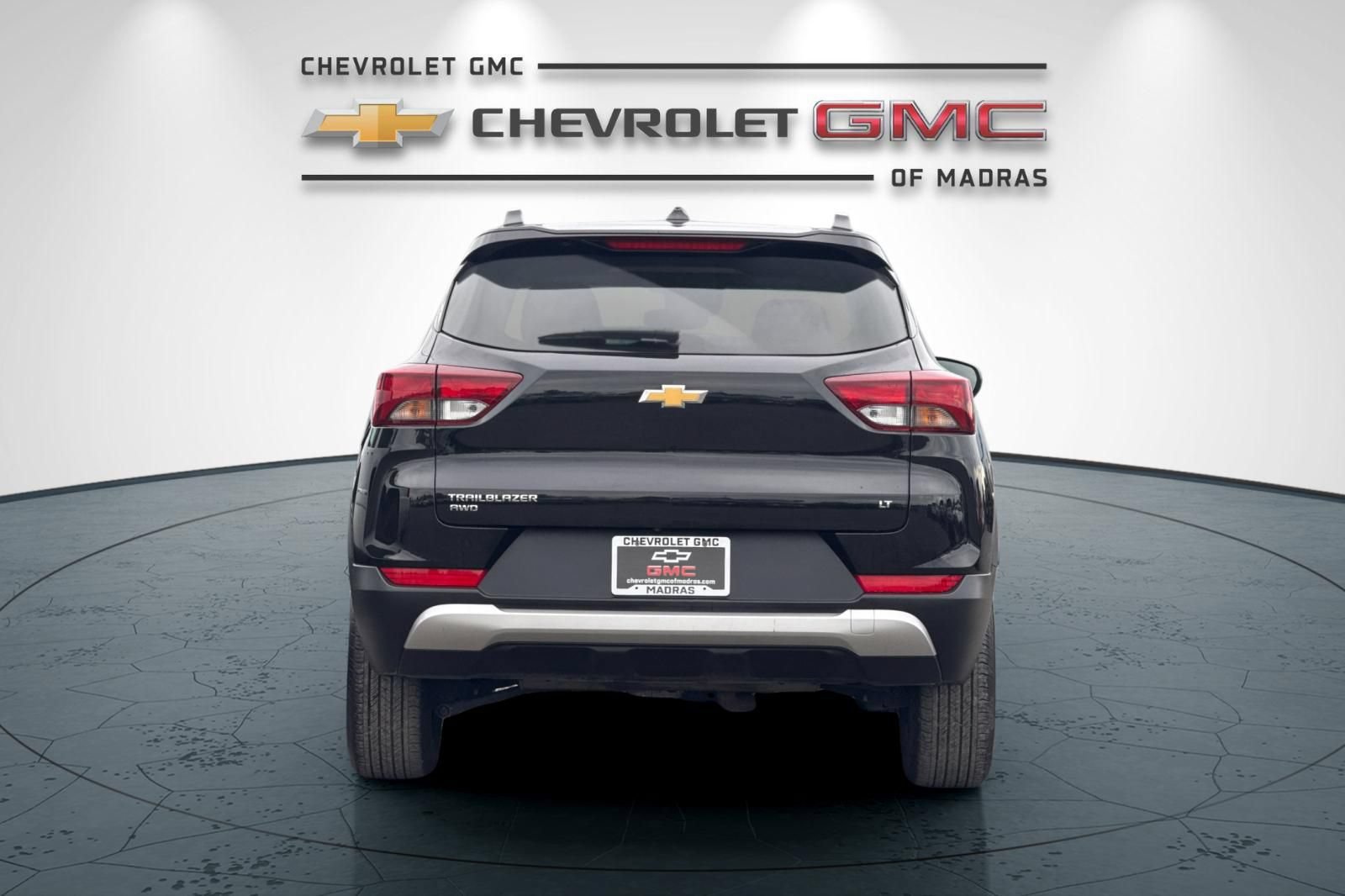 Used 2025 Chevrolet TrailBlazer LT AWD/4WD image 4