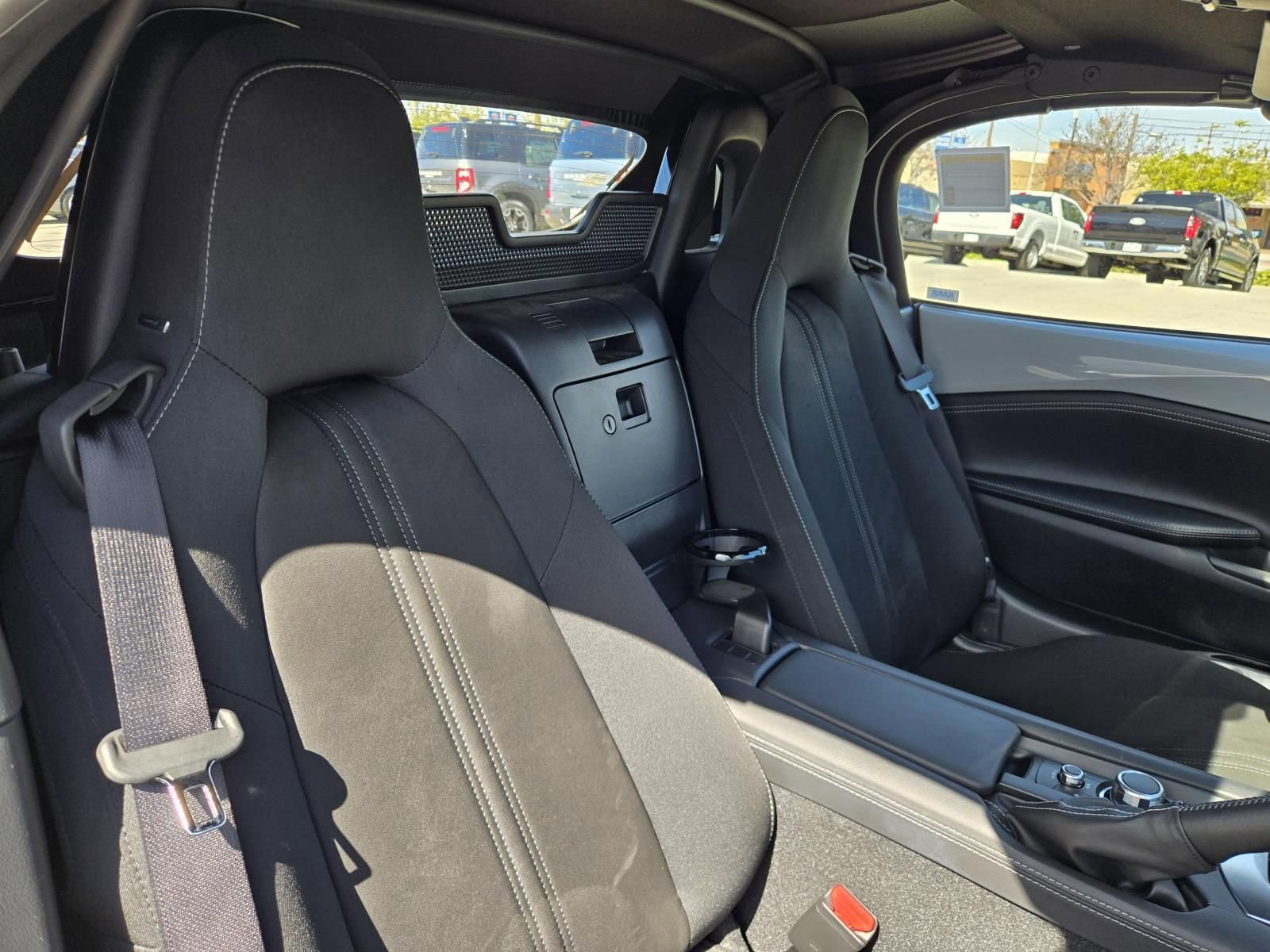 Used 2024 MAZDA MX-5 Miata Club w/ Interior Package image 29