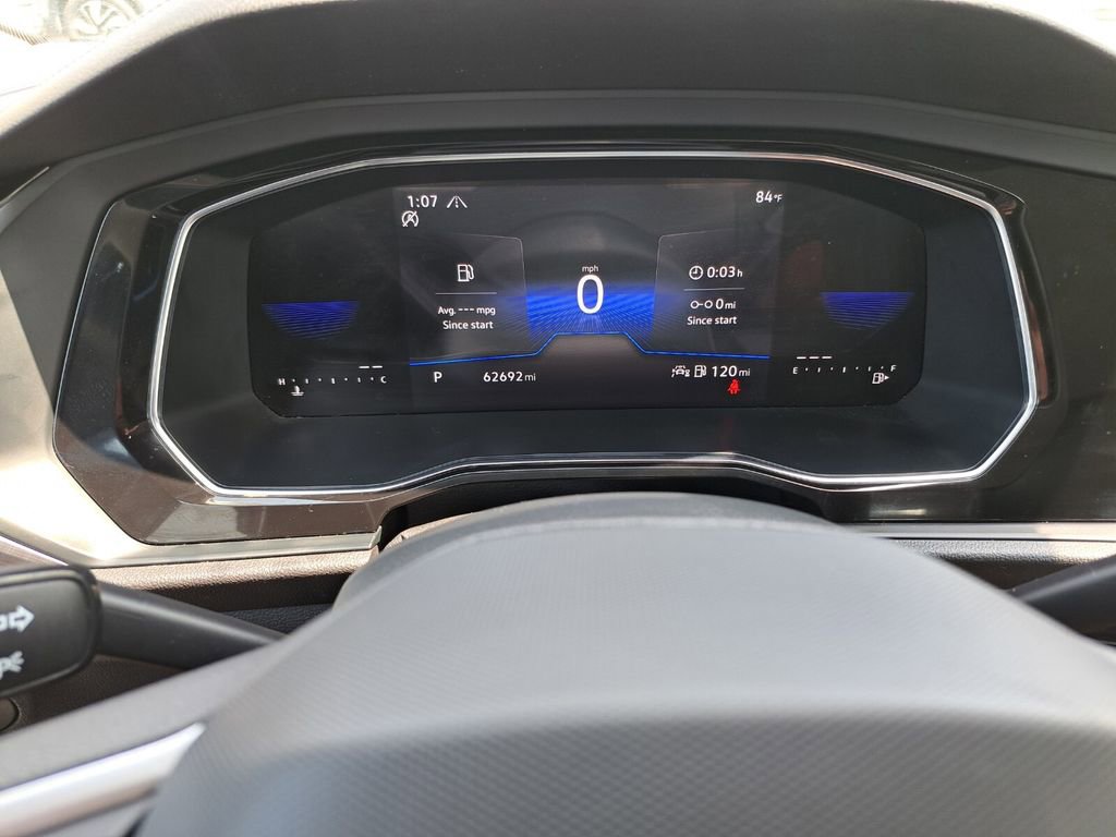 Used 2024 Volkswagen Jetta SE image 12