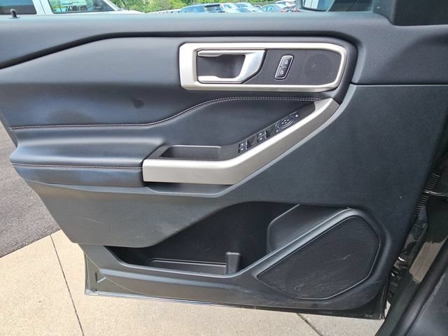 Used 2024 Ford Explorer XLT w/ Equipment Group 202A AWD/4WD image 24