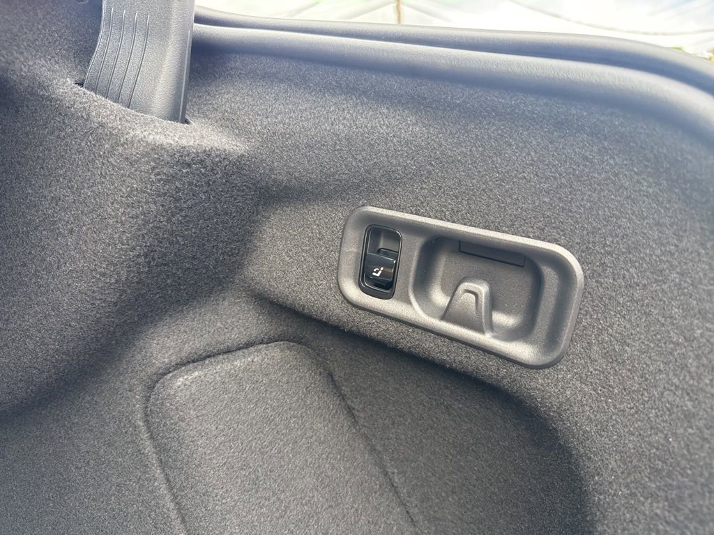 New 2026 Mercedes-Benz E 350 4MATIC Sedan image 29